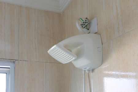 Casa de condomínio para alugar com 296m², 3 quartos e 4 vagas Casa de condomínio para alugar com 296m², 3 quartos e 4 vagasBanheiro da Suíte 2