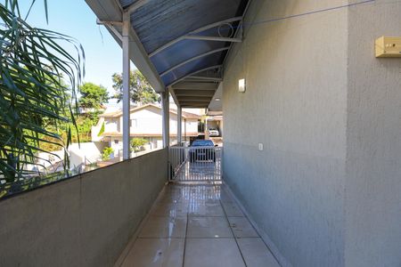 Casa de condomínio para alugar com 296m², 3 quartos e 4 vagas Casa de condomínio para alugar com 296m², 3 quartos e 4 vagasÁrea de Serviço