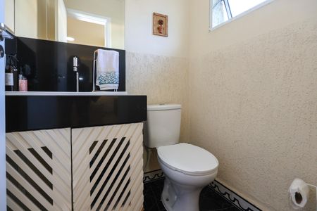 Casa de condomínio para alugar com 296m², 3 quartos e 4 vagas Casa de condomínio para alugar com 296m², 3 quartos e 4 vagasLavabo