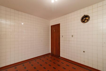 Casa à venda com 117m², 2 quartos e 2 vagas Casa à venda com 117m², 2 quartos e 2 vagasCozinha