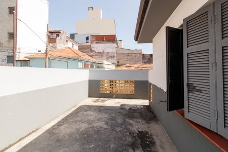 Casa à venda com 117m², 2 quartos e 2 vagas Casa à venda com 117m², 2 quartos e 2 vagasÁrea externa