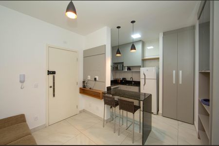 SALA de apartamento para alugar com 1 quarto, 45m² em Estoril, Belo Horizonte