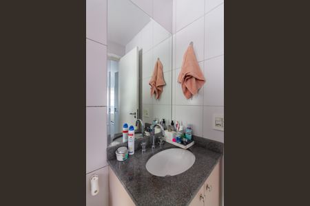 Apartamento à venda com 60m², 2 quartos e 1 vagaBanheiro 1