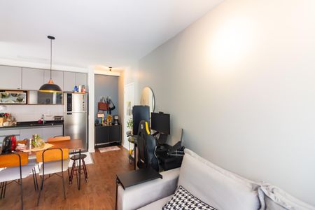 Sala de apartamento à venda com 2 quartos, 60m² em Bussocaba, Osasco