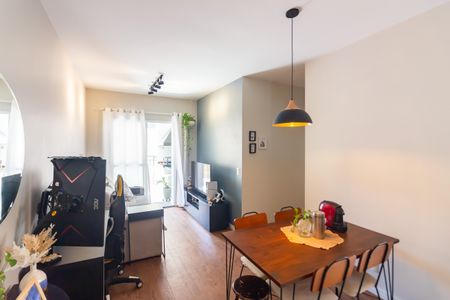 Sala de apartamento à venda com 2 quartos, 60m² em Bussocaba, Osasco