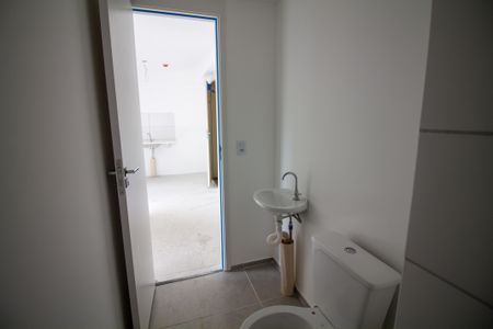 Apartamento à venda com 33m², 2 quartos e sem vagaBanheiro