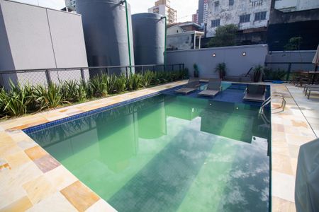 Apartamento à venda com 33m², 2 quartos e sem vagaÁrea comum - Piscina