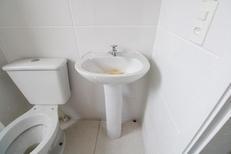 Apartamento para alugar com 48m², 2 quartos e 1 vaga Apartamento para alugar com 48m², 2 quartos e 1 vagaBanheiro