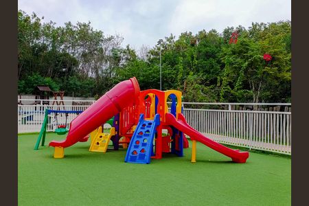 Apartamento para alugar com 48m², 2 quartos e 1 vaga Apartamento para alugar com 48m², 2 quartos e 1 vagaÁrea comum - Playground
