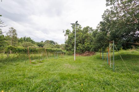 Casa de condomínio para alugar com 200m², 4 quartos e 1 vaga Casa de condomínio para alugar com 200m², 4 quartos e 1 vagaPlayground