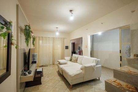 Casa de condomínio para alugar com 200m², 4 quartos e 1 vaga Casa de condomínio para alugar com 200m², 4 quartos e 1 vagaSala