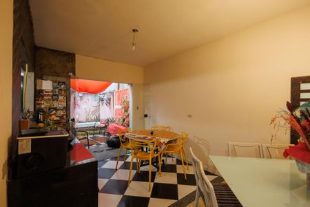 Casa de condomínio para alugar com 200m², 4 quartos e 1 vaga Casa de condomínio para alugar com 200m², 4 quartos e 1 vagaSala de Jantar