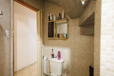 Banheiro térreo de casa de condomínio para alugar com 4 quartos, 200m² em Parque Arco Iris, Taubaté