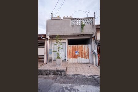 Casa de condomínio para alugar com 200m², 4 quartos e 1 vaga Casa de condomínio para alugar com 200m², 4 quartos e 1 vagaFachada da Casa