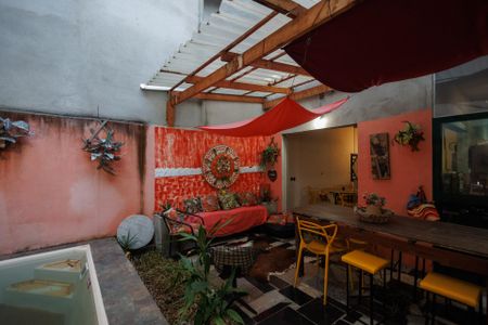 Casa de condomínio para alugar com 200m², 4 quartos e 1 vaga Casa de condomínio para alugar com 200m², 4 quartos e 1 vagaQuintal / Área Gourmet