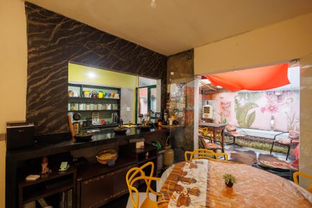 Casa de condomínio para alugar com 200m², 4 quartos e 1 vaga Casa de condomínio para alugar com 200m², 4 quartos e 1 vagaSala de Jantar