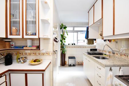 Apartamento à venda com 75m², 2 quartos e 1 vagacozinha