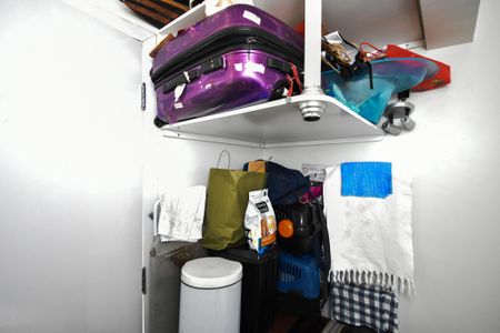 Apartamento à venda com 75m², 2 quartos e 1 vagaquarto  de serviço