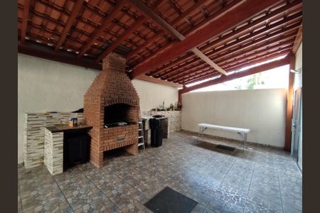 Apartamento para alugar com 47m², 2 quartos e 1 vaga Apartamento para alugar com 47m², 2 quartos e 1 vagaÁrea comum - Churrasqueira