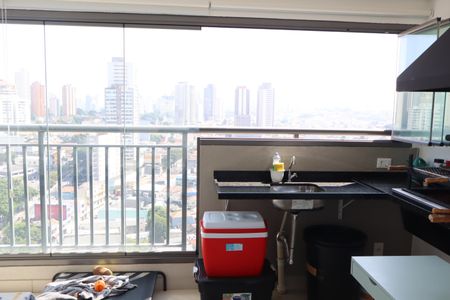 Apartamento para alugar com 77m², 2 quartos e 1 vagaVaranda