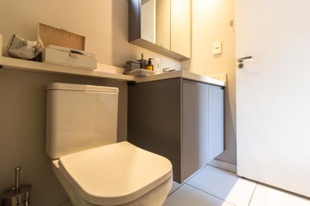 Apartamento à venda com 55m², 2 quartos e 1 vaga Apartamento à venda com 55m², 2 quartos e 1 vagaBanheiro da Suíte