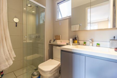 Apartamento à venda com 55m², 2 quartos e 1 vaga Apartamento à venda com 55m², 2 quartos e 1 vagaBanheiro da Suíte