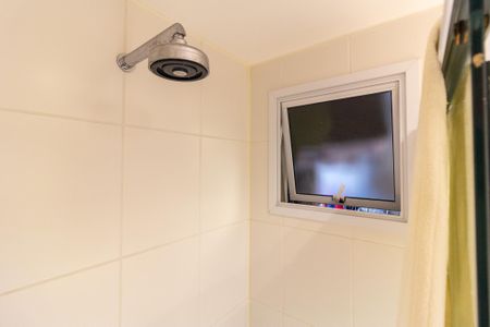 Apartamento à venda com 55m², 2 quartos e 1 vaga Apartamento à venda com 55m², 2 quartos e 1 vagaBanheiro