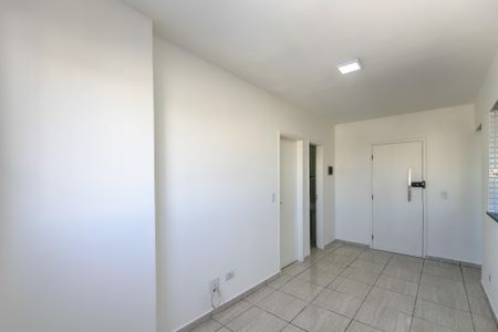 Sala de apartamento para alugar com 1 quarto, 45m² em Vila Tupi, Praia Grande