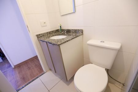 Apartamento à venda com 53m², 2 quartos e 1 vaga Apartamento à venda com 53m², 2 quartos e 1 vagaBanheiro