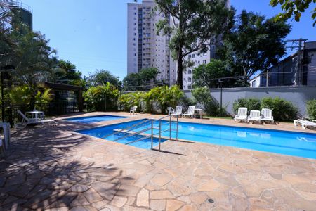 Apartamento à venda com 53m², 2 quartos e 1 vaga Apartamento à venda com 53m², 2 quartos e 1 vagaPiscina