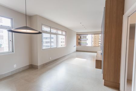 Apartamento à venda com 118m², 4 quartos e 2 vagasSala