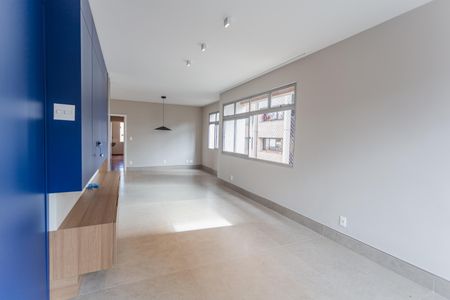 Apartamento à venda com 118m², 4 quartos e 2 vagasSala