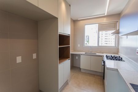 Apartamento à venda com 118m², 4 quartos e 2 vagasCozinha