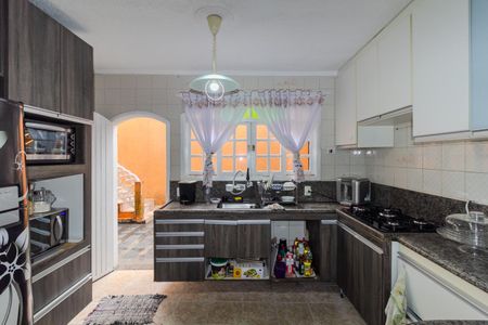 Casa à venda com 157m², 3 quartos e 2 vagasCozinha