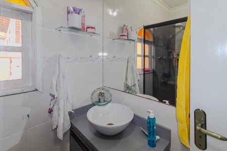 Casa à venda com 157m², 3 quartos e 2 vagasBanheiro 2