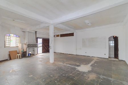 Casa à venda com 157m², 3 quartos e 2 vagasSalão de Festas