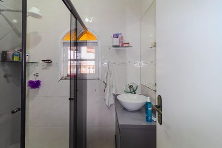 Casa à venda com 157m², 3 quartos e 2 vagasBanheiro 2