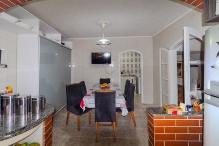 Casa à venda com 157m², 3 quartos e 2 vagasCozinha
