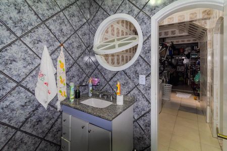 Casa à venda com 157m², 3 quartos e 2 vagasBanheiro de serviço