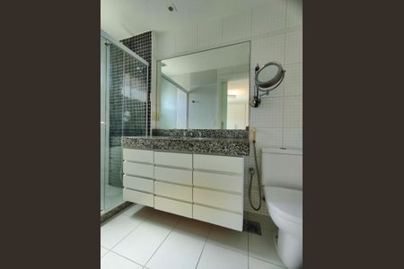 Apartamento à venda com 170m², 4 quartos e 2 vagasBanheiro da Suíte 2
