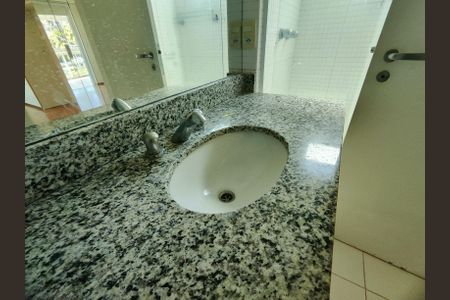 Apartamento à venda com 170m², 4 quartos e 2 vagasBanheiro da Suíte 1