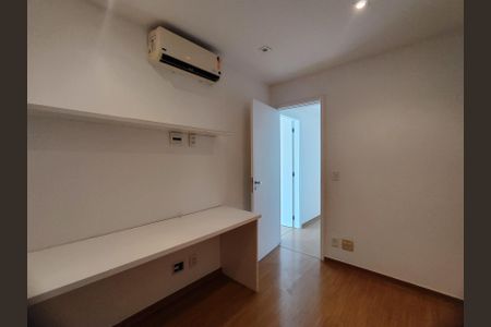 Apartamento à venda com 170m², 4 quartos e 2 vagasQuarto 2