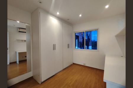 Apartamento à venda com 170m², 4 quartos e 2 vagasQuarto 2