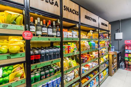 Apartamento para alugar com 50m², 1 quarto e 1 vaga Apartamento para alugar com 50m², 1 quarto e 1 vagaMercado