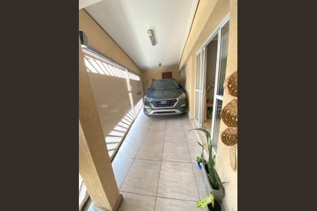 Casa à venda com 114m², 3 quartos e 2 vagas
