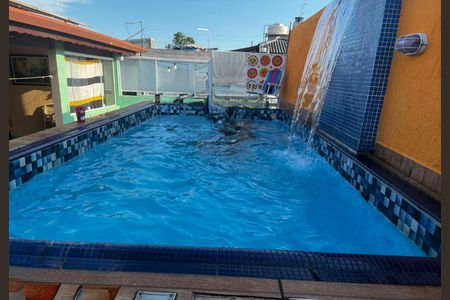 Casa à venda com 114m², 3 quartos e 2 vagas