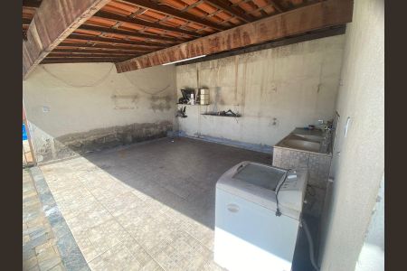 Casa para alugar com 360m², 2 quartos e 4 vagasÁrea de serviço