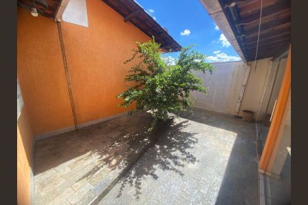 Casa para alugar com 360m², 2 quartos e 4 vagasÁrea externa