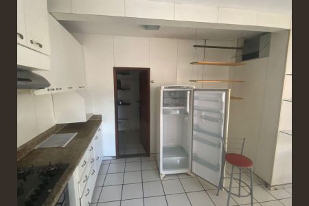 Casa para alugar com 360m², 2 quartos e 4 vagasCozinha