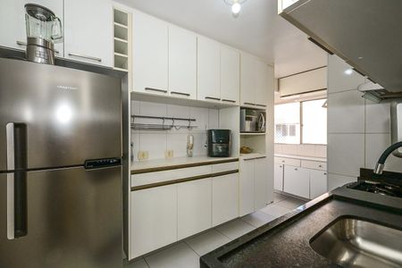 Apartamento à venda com 72m², 2 quartos e 1 vagaCozinha